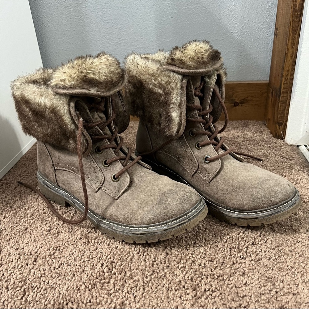 Mossimo Supply Co Brown Faux Fur Lace Up Boots Size 10